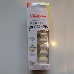 Sally Hansen Perfect Press-On Nails - White with Yellow Accents